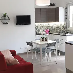 https://casa-flora.sicilyhotelsitaly.net