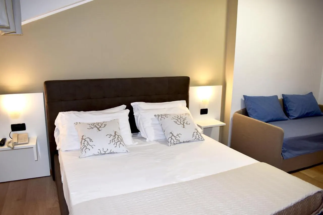 Hotel El Salvador Frontemare Piscina Riscaldata Lido di Jesolo 3*,